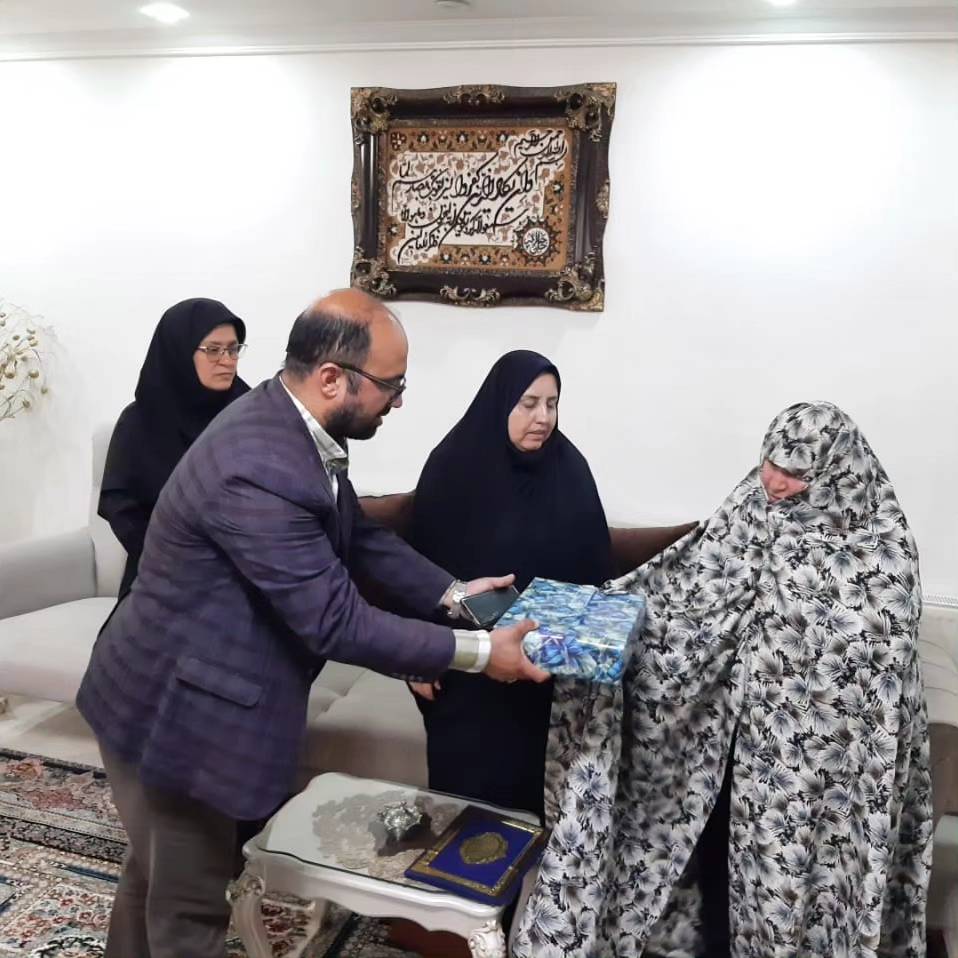 حضور در منزل شهدای مدافع جان (شهدای مبارزه با مواد مخدر)