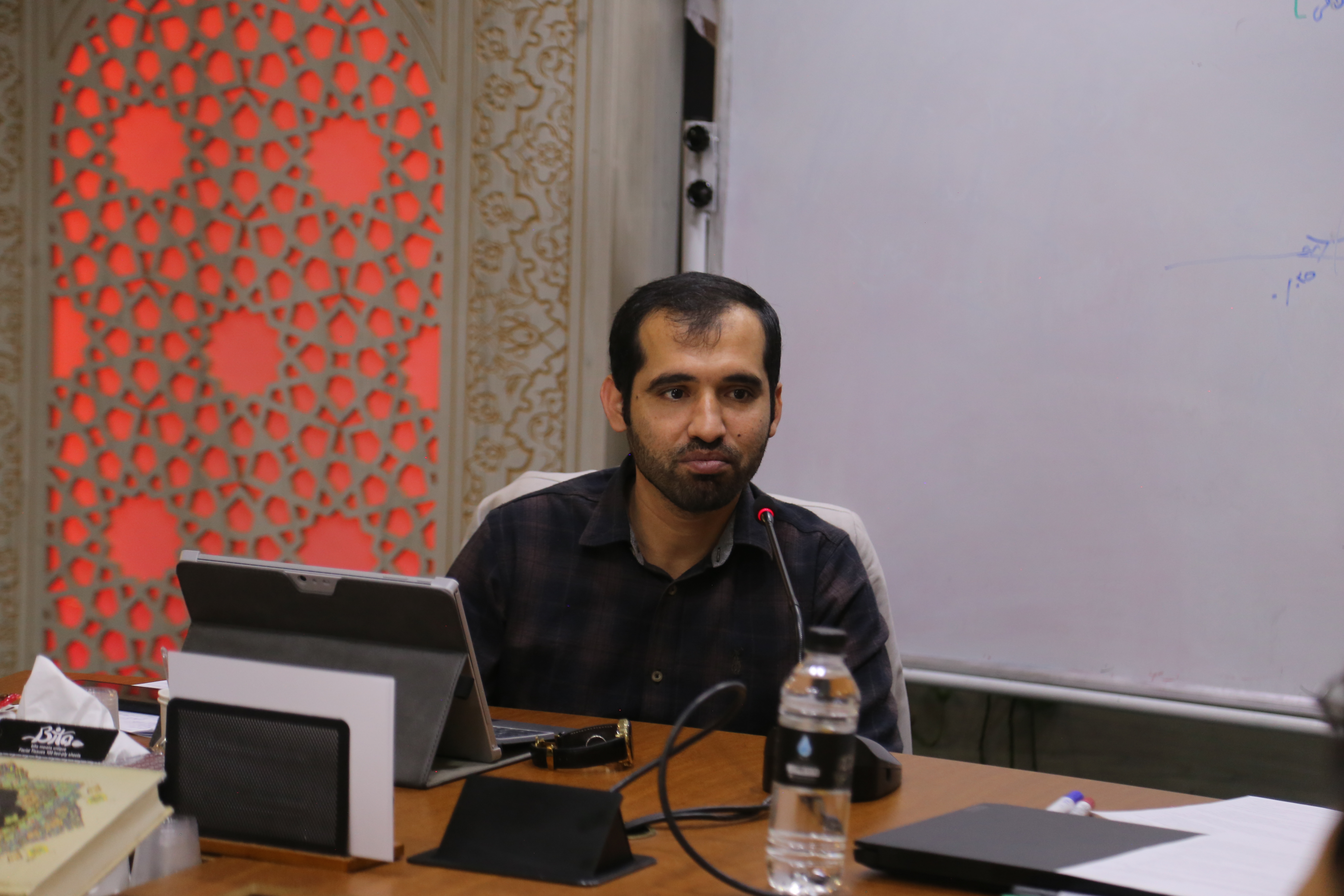 گفتگو شبکه استانی قزوین با دکتر صفرپور در رابطه با شهدای "مدافعان جان"