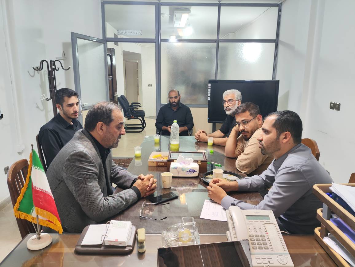 حضور دکتر عباسی در دفتر شمیم برای بررسی برنامه‌های مشترک