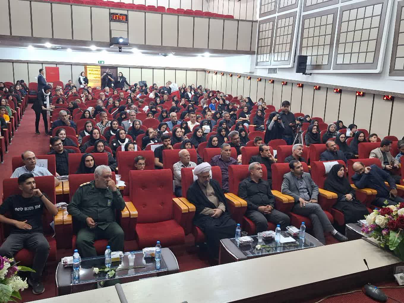 اولین یادواره شهدا مدافعان جان در استان آذربایجان غربی برگزار شد