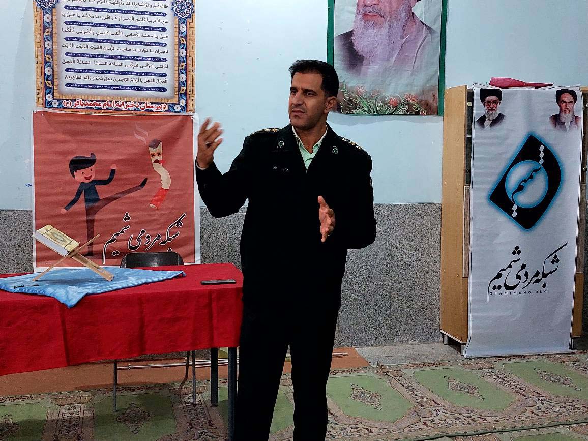 برگزاری کارگاه آشنایی با مهارت‌های زندگی برای پیشگیری از رفتارهای پرخطر در بم