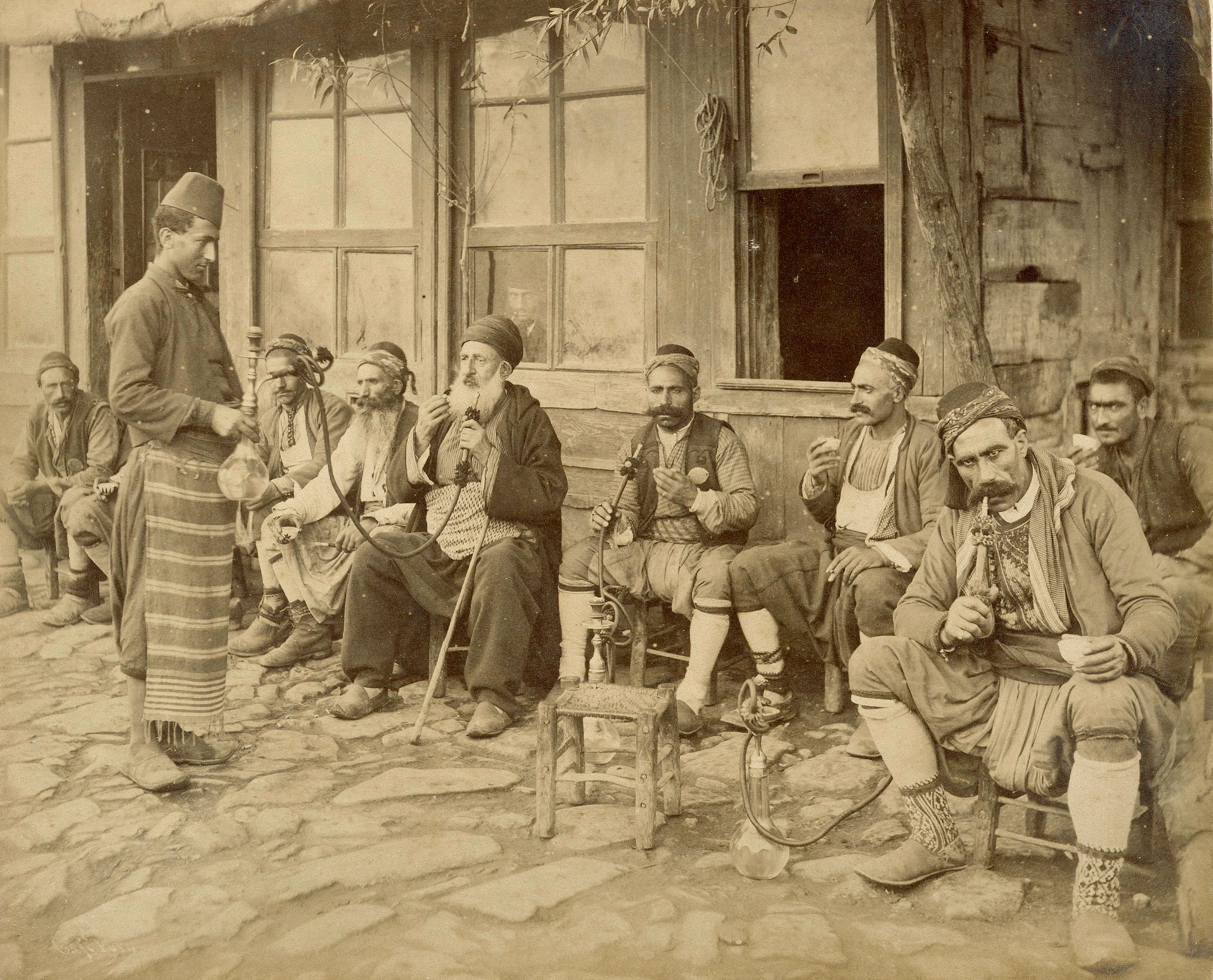 تاریخ مبارزه با مواد مخدر در ایران : دوره قاجار قبل از انقلاب مشروطه