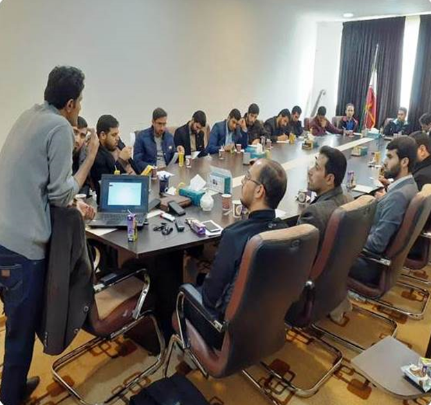 کارگاه آموزشی ویژه طلاب تازه مزدوج با موضوع حل تعارضات زوجین