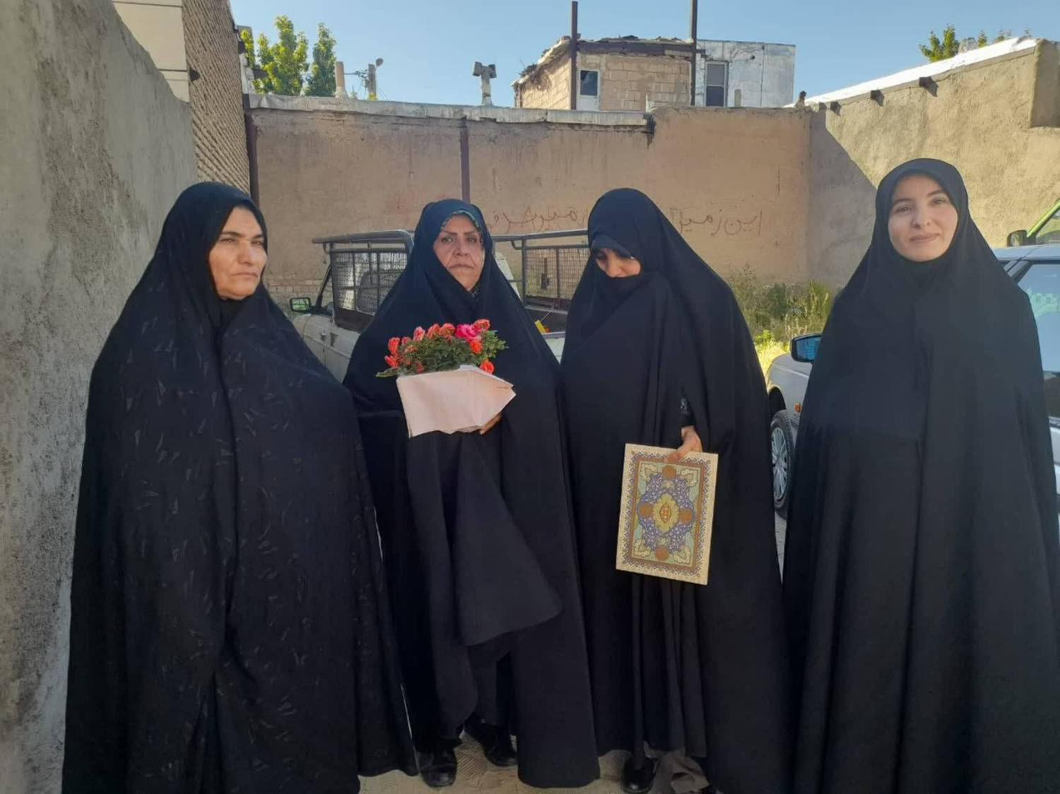 قدردانی و تکریم از خانواده شهدای "مدافعان جان"